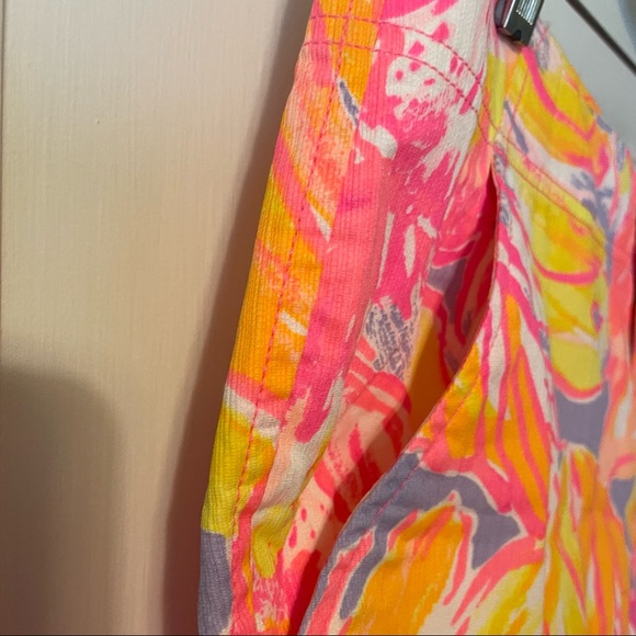 SOLD-Lilly Pulitzer shorts - Picture 5 of 10
